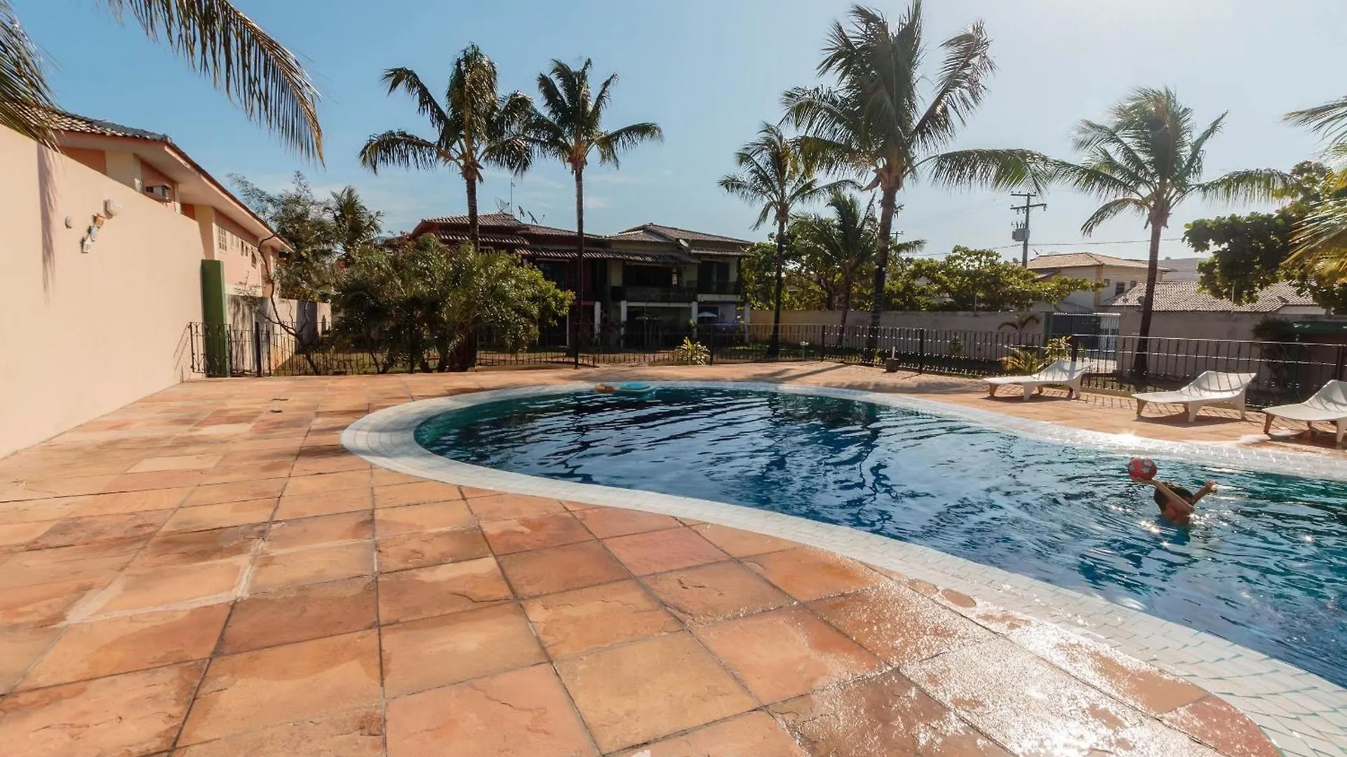 Linda Casa Com Piscina E Churrasqueira Ura0015 location