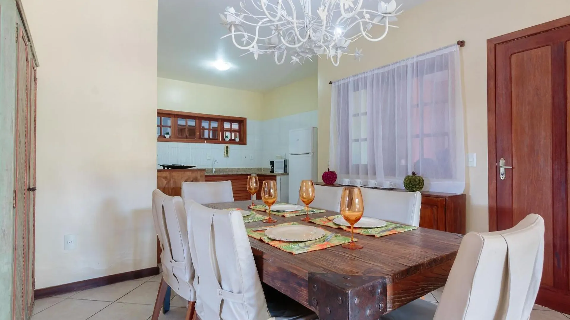 Linda Casa Com Piscina E Churrasqueira Ura0015 Porto Seguro
